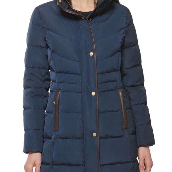 COLE HAAN Chevron Quilted Taffeta Down Coat With Faux Fur, Size L, New w/ tags - Picture 1 of 3